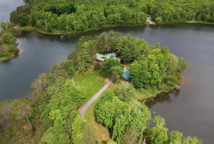 Bua Northwoods Chalet on the Peninsula